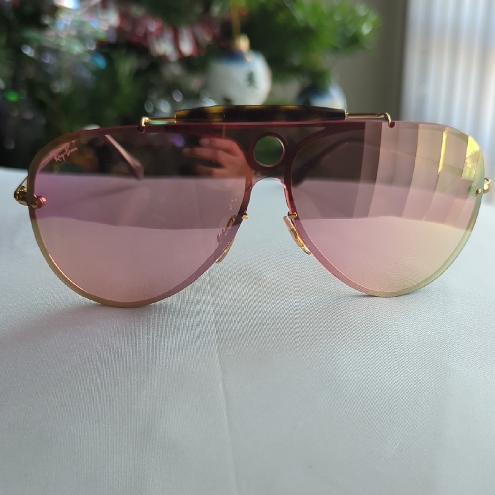 Ray-Ban Gold Frame Sunglasses with Pink Lenses